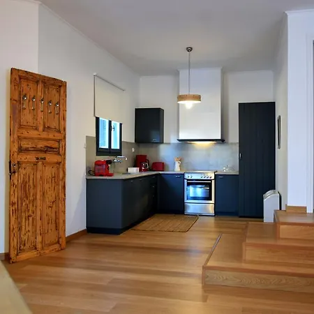 Okyrroi Luxury קסילוקסטרו