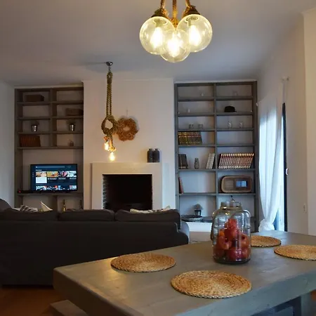 Okyrroi Luxury קסילוקסטרו